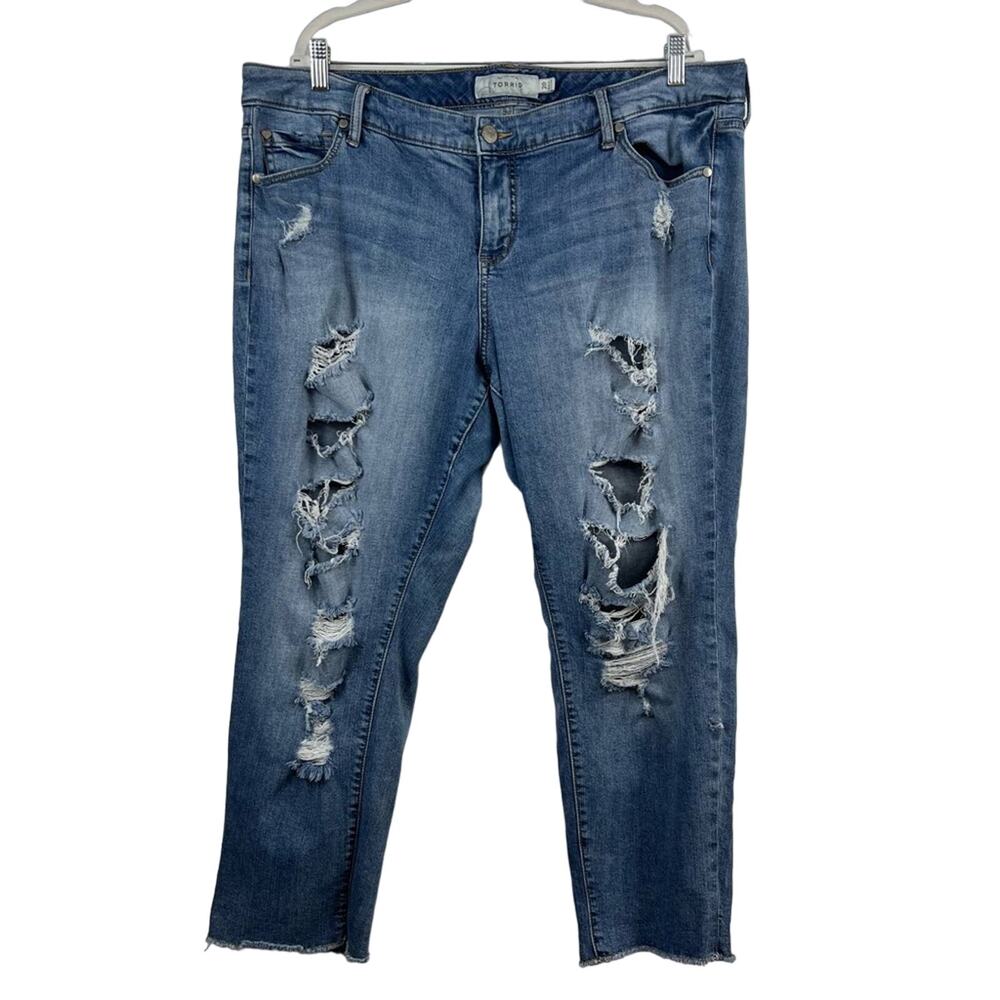 Torrid Light Wash Destroyed Distressed Mid Rise Raw Edge Hem Cropped Jeans